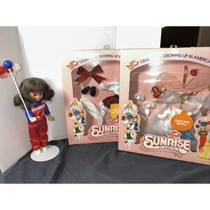 Lot Of Vintage Sunrise‎ In America  8" Vinyl Doll and 2 outfit sets Gata 1982